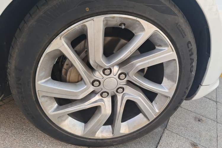 Used Land Rover Range Sport 2018 3.0 SC V6 HSE DYNAMIC Right Front Wheel Hub