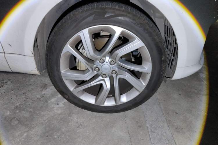 Used Land Rover Range Sport 2018 3.0 SC V6 HSE DYNAMIC Right Front Wheel Hub