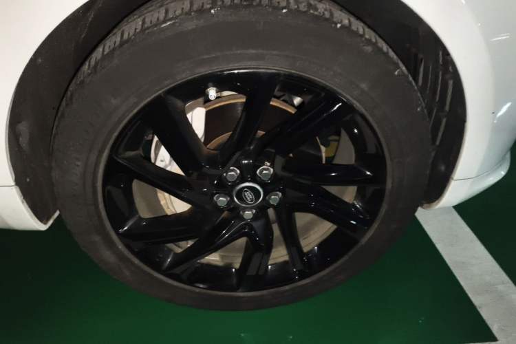 Used Land Rover Range Sport 2018 3.0 SC V6 HSE DYNAMIC Right Front Wheel Hub