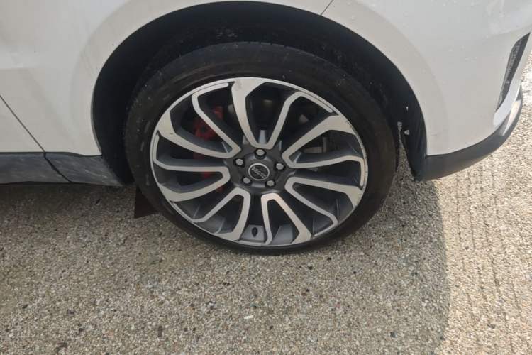 Used Land Rover Range Sport 2018 3.0 SC V6 HSE DYNAMIC Right Front Wheel Hub