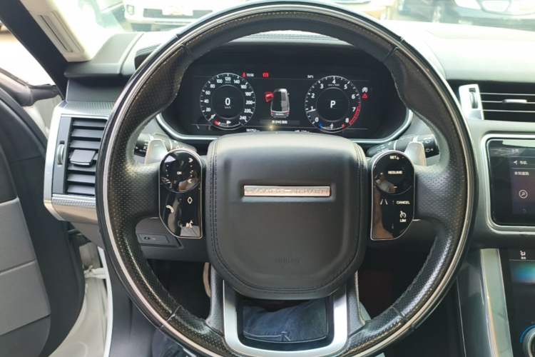 Used Land Rover Range Sport 2018 3.0 SC V6 HSE DYNAMIC Steering Wheel