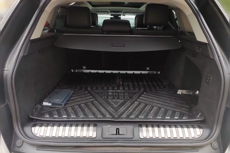 Used Land Rover Range Sport 2018 3.0 V6 HSE DYNAMIC Trunk