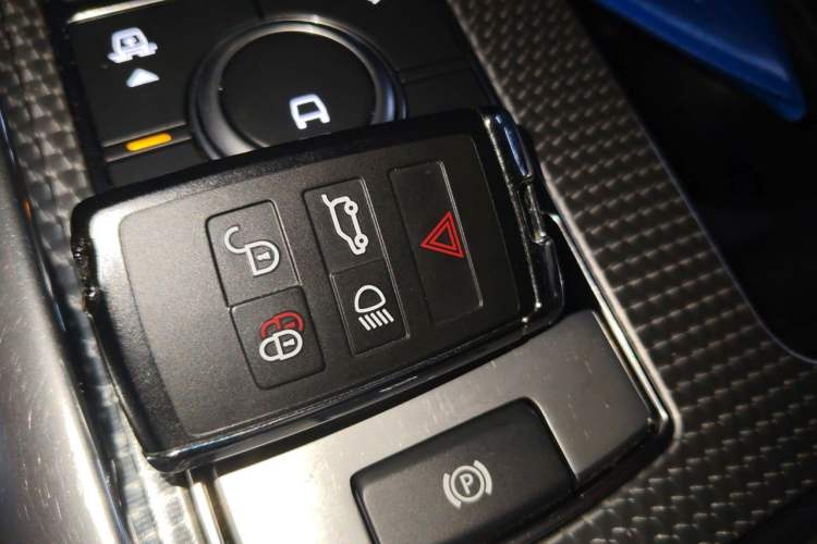 Used Land Rover Range Sport 2018 3.0 SC V6 HSE DYNAMIC Vehicle Key