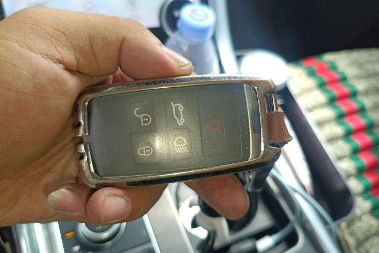 Used Land Rover Range Sport  Vehicle Key