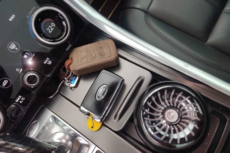 Used Land Rover Range Sport 2018 3.0 V6 HSE DYNAMIC Vehicle Key