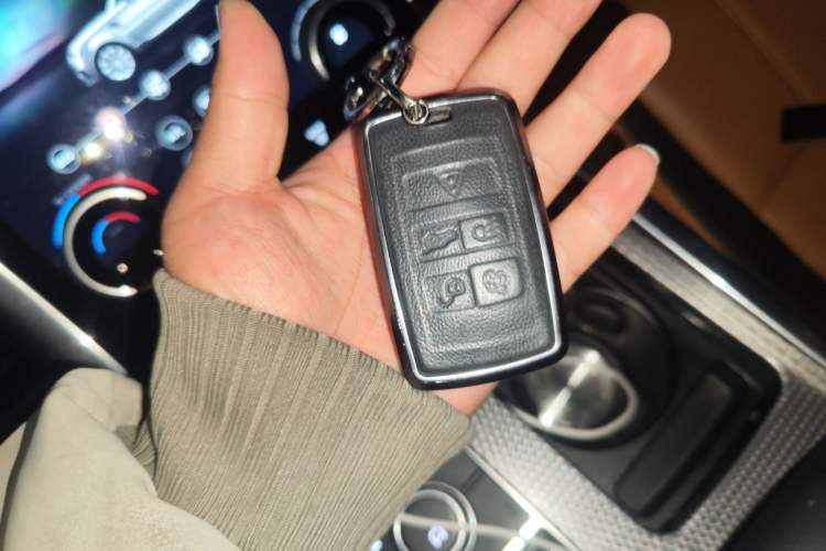Used Land Rover Range Sport 2018 3.0 SC V6 HSE DYNAMIC Vehicle Key