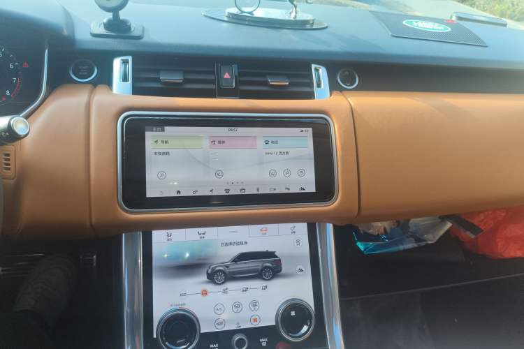 Used Land Rover Range Sport 2019 3.0 SC V6 HSE DYNAMIC Audio And AC Panel
