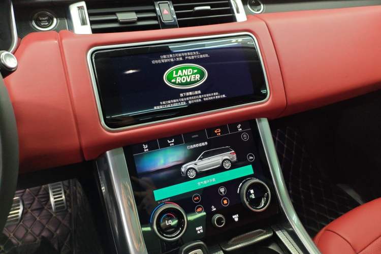 Used Land Rover Range Sport 2019 3.0 L6 HSE DYNAMIC Audio And AC Panel