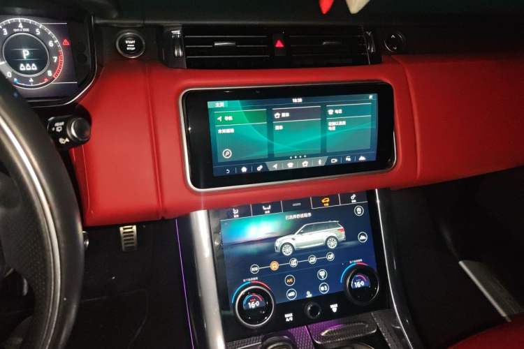 Used Land Rover Range Sport 2019 3.0 L6 HSE DYNAMIC Audio And AC Panel