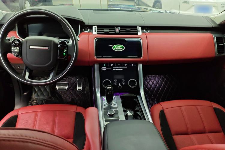 Used Land Rover Range Sport 2019 3.0 L6 HSE DYNAMIC Center Console