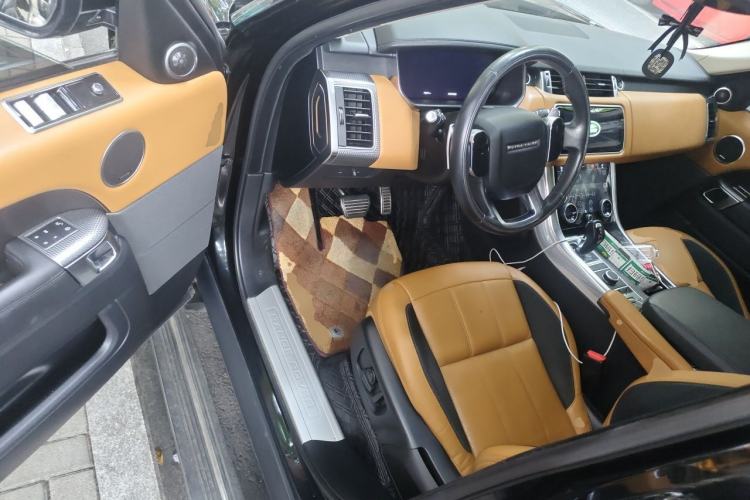 Used Land Rover Range Sport 2019 3.0 L6 HSE DYNAMIC Driver Seat