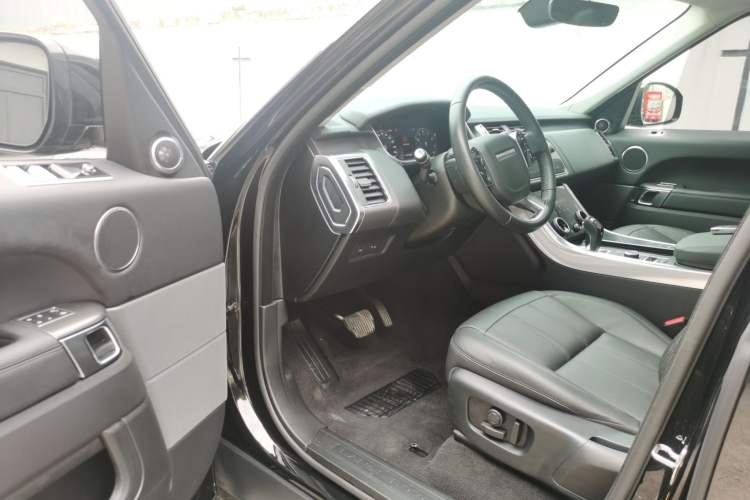 Used Land Rover Range Sport 2019 3.0 SC V6 Special Edition Driver Seat