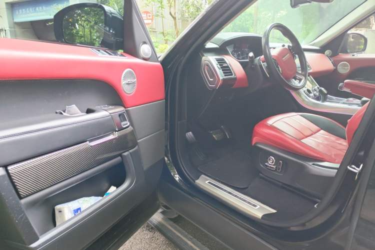 Used Land Rover Range Sport 2019 3.0 L6 HSE DYNAMIC Driver Seat