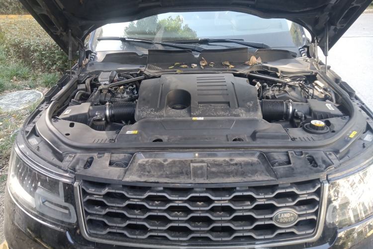 Used Land Rover Range Sport 2019 3.0 L6 HSE DYNAMIC Engine Bay