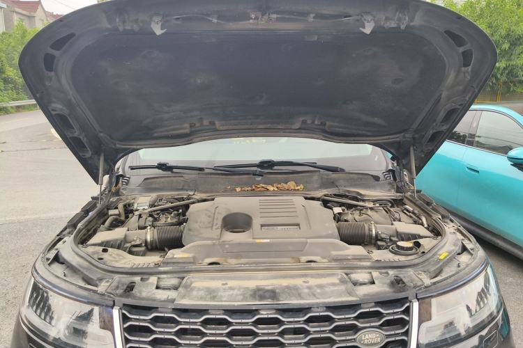 Used Land Rover Range Sport 2019 3.0 L6 SE Engine Bay
