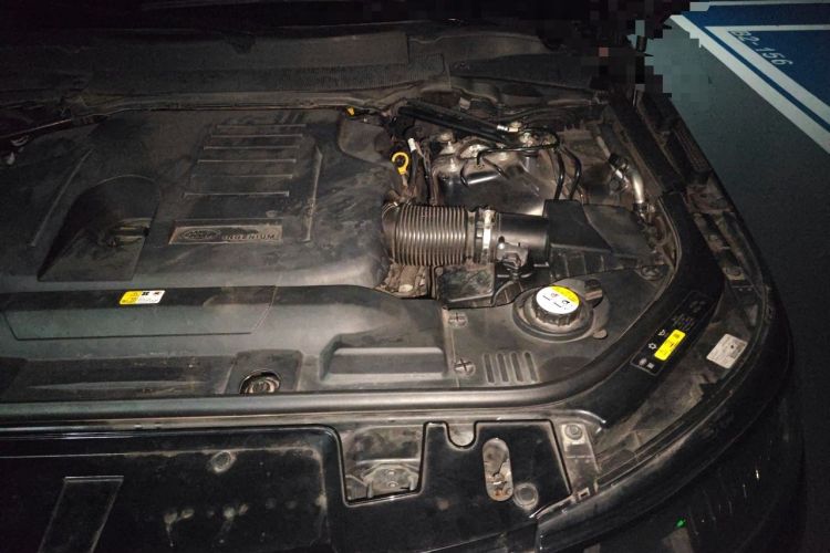 Used Land Rover Range Sport 2019 3.0 L6 HSE DYNAMIC Engine Bay Left