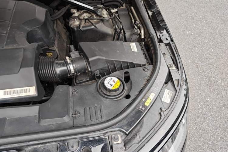 Used Land Rover Range Sport 2019 3.0 SC V6 Special Edition Engine Bay Left