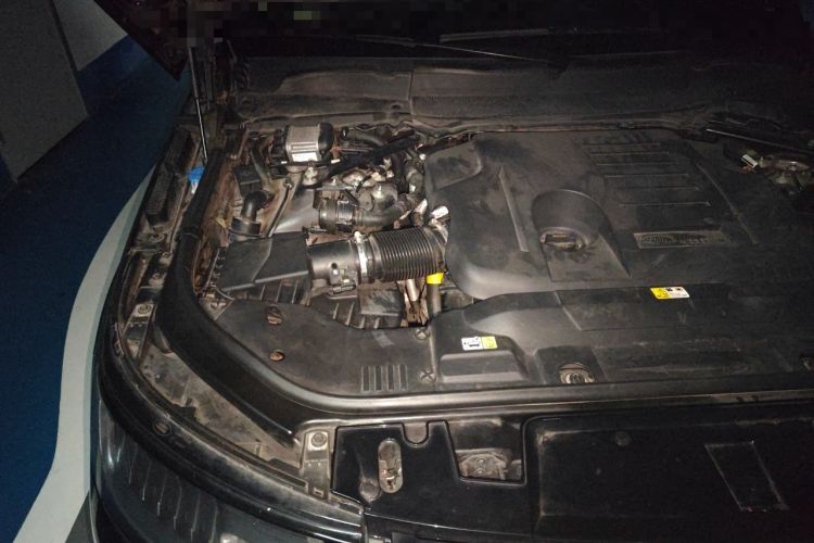 Used Land Rover Range Sport 2019 3.0 L6 HSE DYNAMIC Engine Bay Right