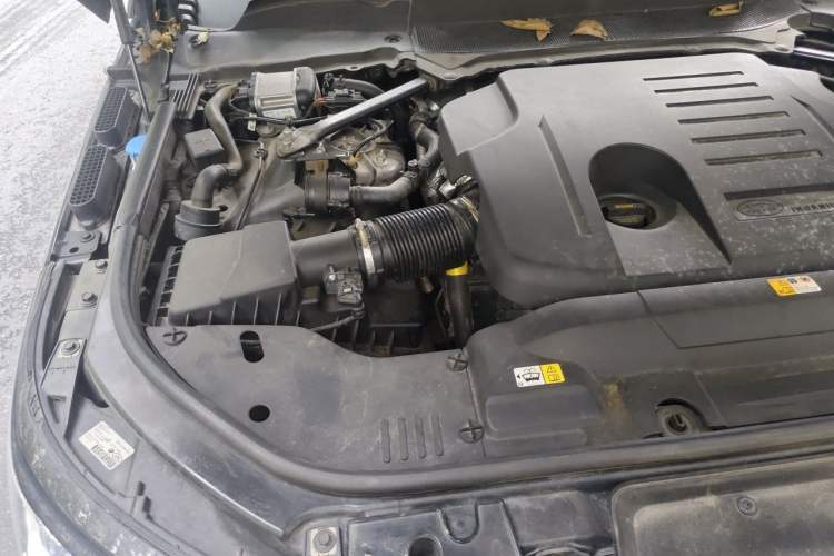 Used Land Rover Range Sport 2019 3.0 L6 HSE DYNAMIC Engine Bay Right