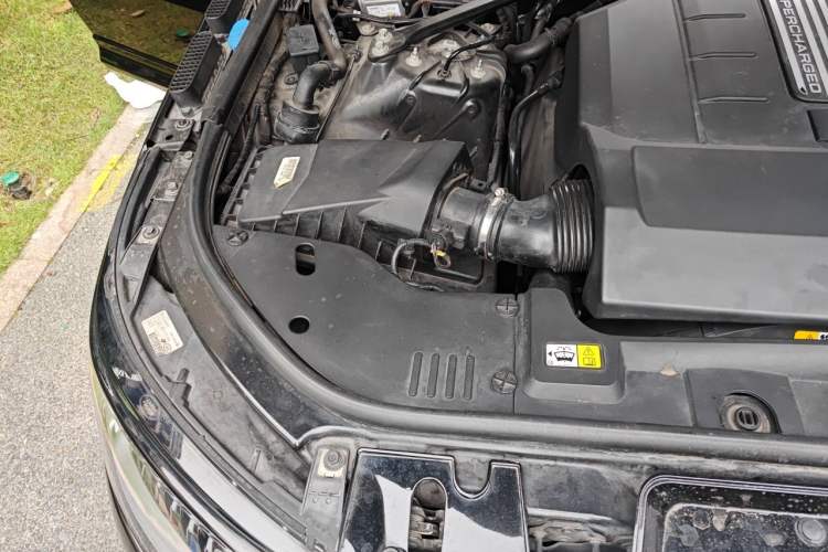 Used Land Rover Range Sport 2019 3.0 SC V6 Special Edition Engine Bay Right