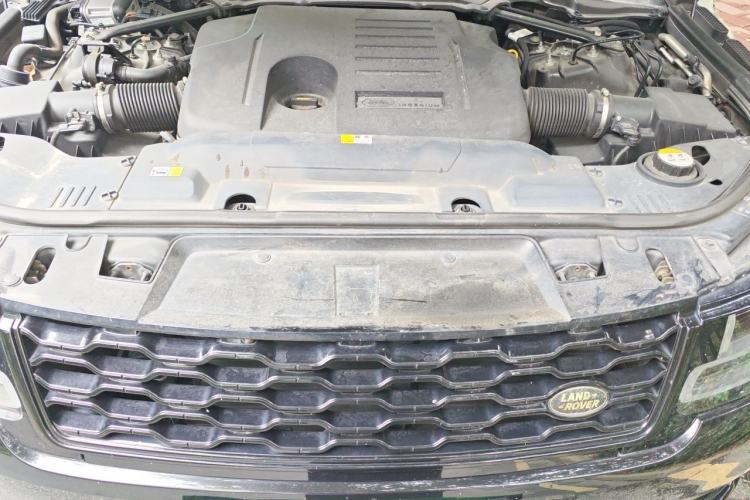 Used Land Rover Range Sport 2019 3.0 L6 HSE DYNAMIC Engine Bay
