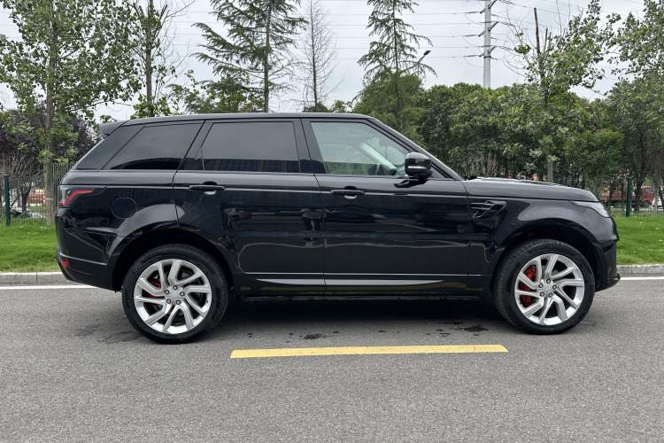 Used Land Rover Range Sport 2019 3.0 L6 HSE DYNAMIC Exterior 2