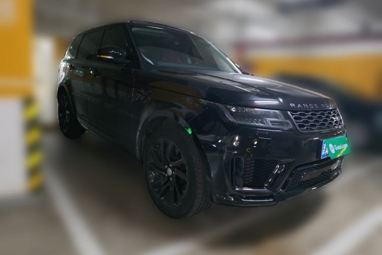 Used Land Rover Range Sport 2019 3.0 L6 HSE DYNAMIC Front Right 45 Deg