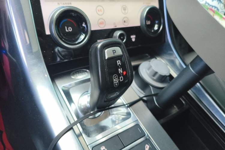Used Land Rover Range Sport 2019 3.0 SC V6 Special Edition Gear Lever