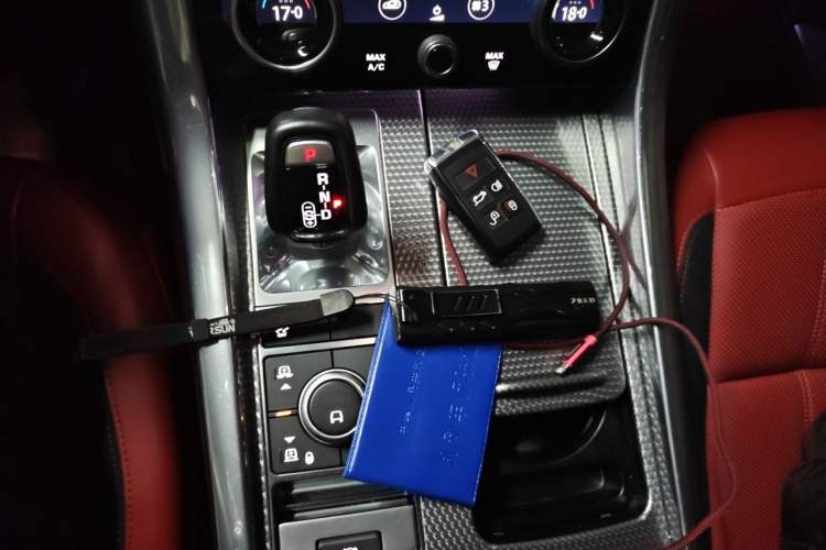 Used Land Rover Range Sport 2019 3.0 L6 HSE DYNAMIC Gear Lever