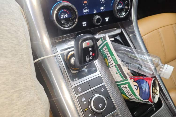 Used Land Rover Range Sport 2019 3.0 L6 HSE DYNAMIC Gear Lever