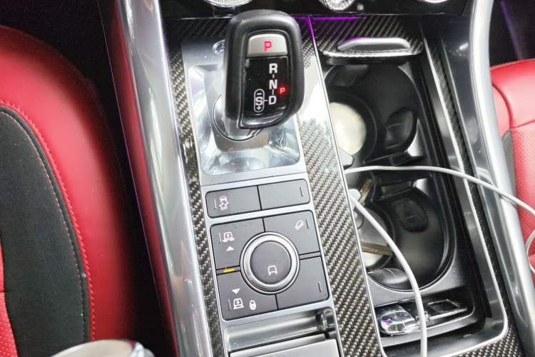 Used Land Rover Range Sport 2019 3.0 L6 HSE DYNAMIC Gear Lever