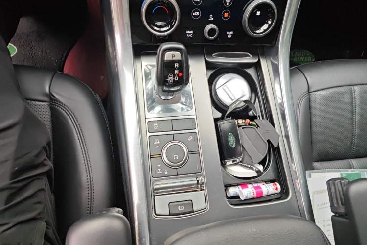 Used Land Rover Range Sport 2019 3.0 SC V6 Special Edition Gear Lever
