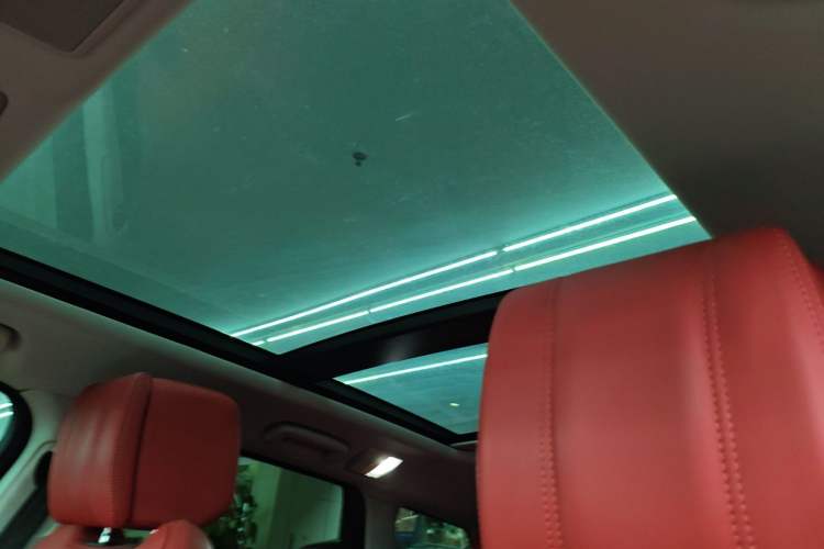 Used Land Rover Range Sport 2019 3.0 L6 HSE DYNAMIC Headliner