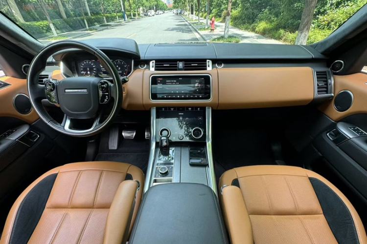 Used Land Rover Range Sport 2019 3.0 L6 HSE DYNAMIC Interior 1