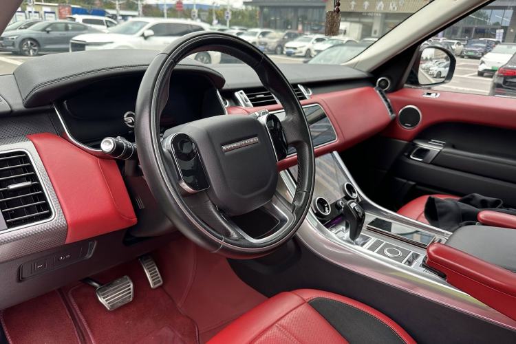 Used Land Rover Range Sport 2019 3.0 L6 HSE DYNAMIC Interior 7