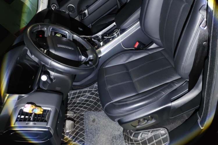 Used Land Rover Range Sport 2019 3.0 L6 HSE DYNAMIC Left Front Seat