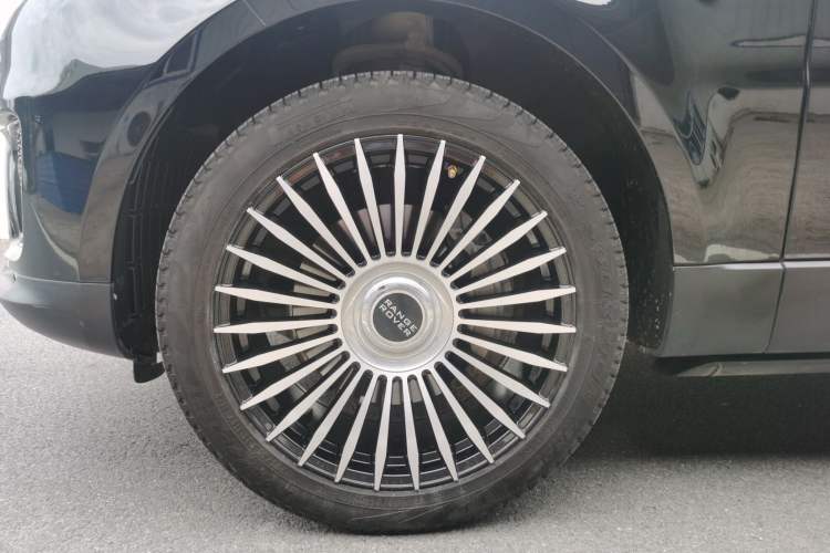 Used Land Rover Range Sport 2019 3.0 SC V6 Special Edition Left Front Wheel Hub