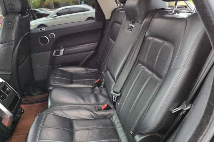 Used Land Rover Range Sport 2019 3.0 L6 SE Left Rear Seat