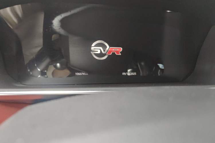 Used Land Rover Range Sport 2019 3.0 L6 HSE DYNAMIC Odometer Close Up