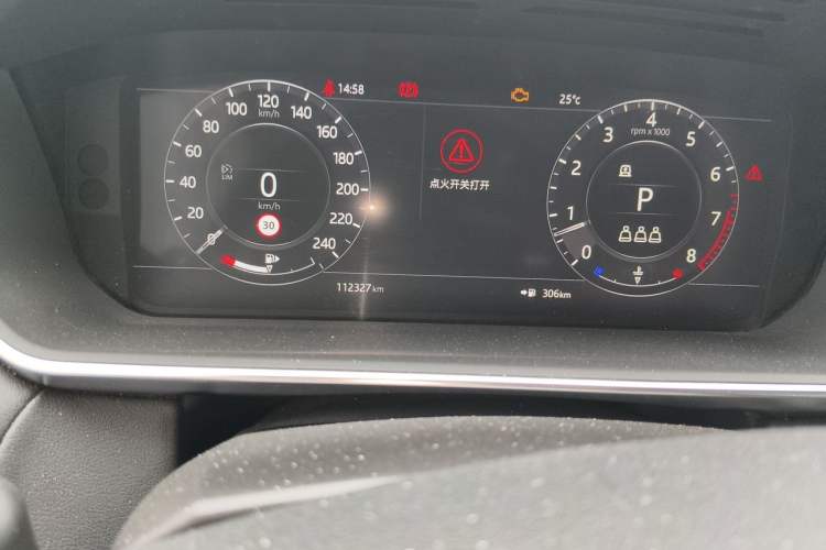 Used Land Rover Range Sport 2019 3.0 L6 SE Odometer Close Up