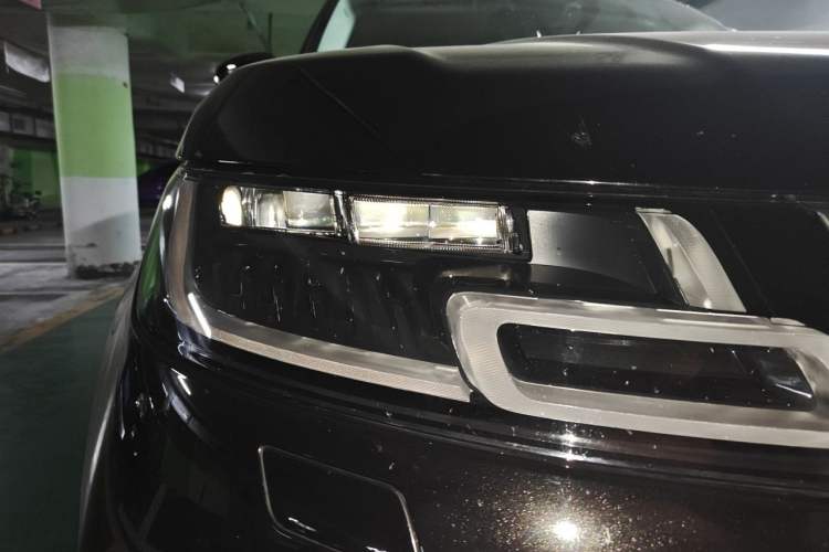 Used Land Rover Range Sport 2019 3.0 L6 HSE DYNAMIC Right Front Headlight