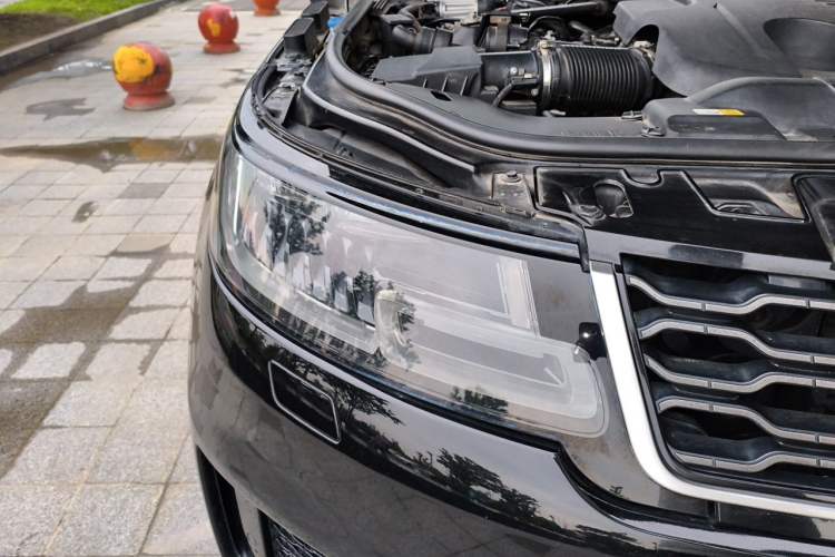 Used Land Rover Range Sport 2019 3.0 L6 SE Right Front Headlight