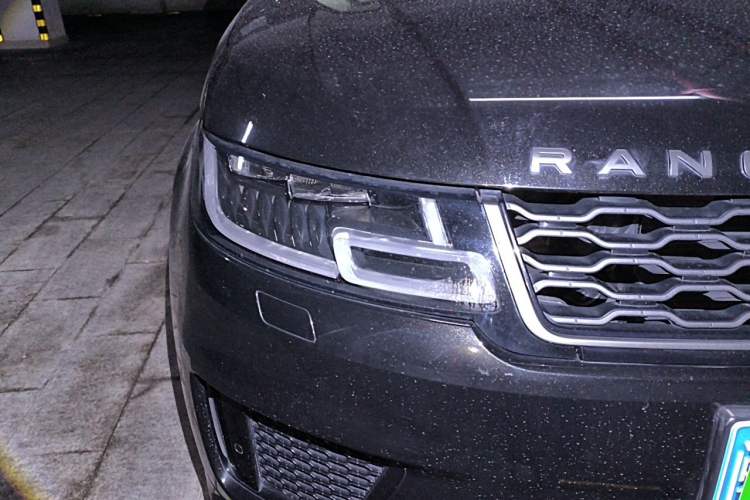 Used Land Rover Range Sport 2019 3.0 L6 HSE DYNAMIC Right Front Headlight