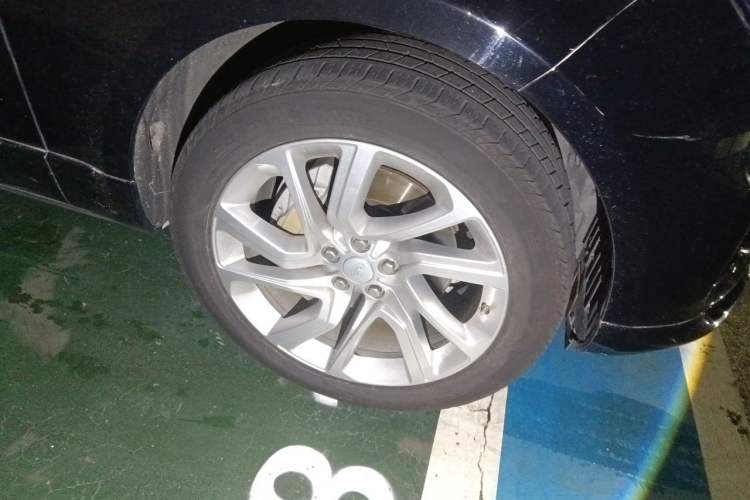 Used Land Rover Range Sport 2019 3.0 SC V6 HSE DYNAMIC Right Front Wheel Hub