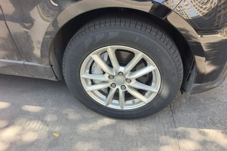 Used Land Rover Range Sport 2019 3.0 SC V6 Special Edition Right Front Wheel Hub