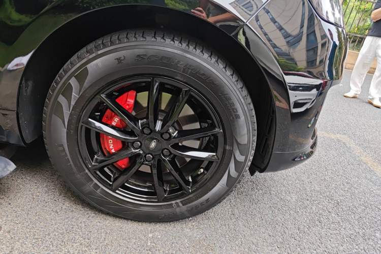 Used Land Rover Range Sport 2019 3.0 SC V6 Special Edition Right Front Wheel Hub
