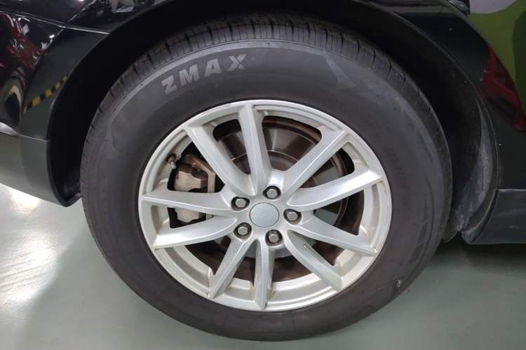 Used Land Rover Range Sport 2019 3.0 SC V6 Special Edition Right Rear Wheel Hub
