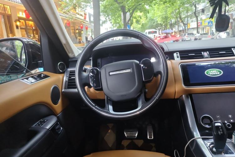 Used Land Rover Range Sport 2019 3.0 L6 HSE DYNAMIC Steering Wheel