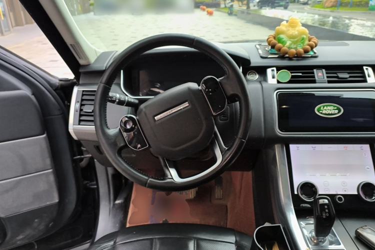 Used Land Rover Range Sport 2019 3.0 L6 SE Steering Wheel