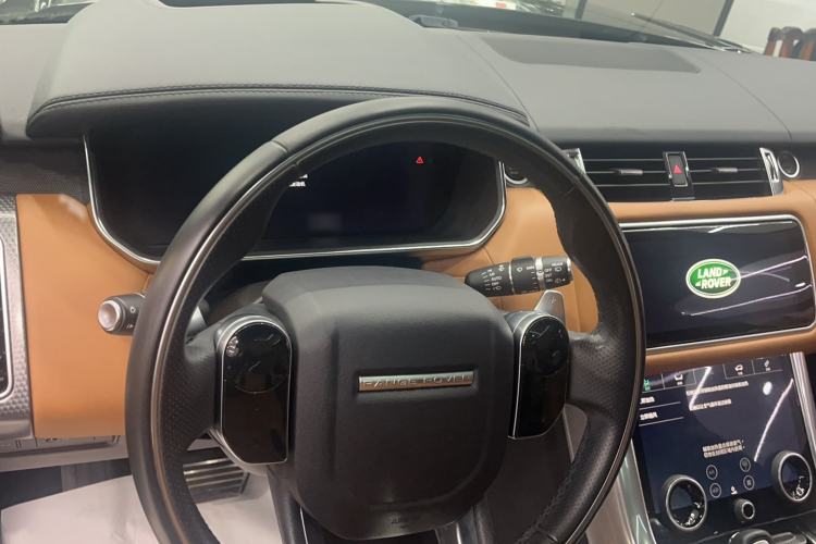Used Land Rover Range Sport 2019 3.0 L6 HSE DYNAMIC Steering Wheel